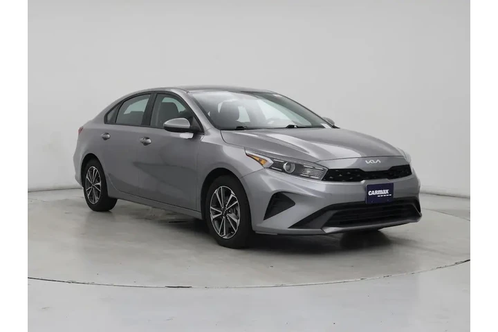$18998 : Kia Forte 2024 LXS 4dr Sedan image 1