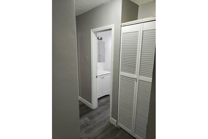 $3000 : Gardena 3bed/ 2bed image 10