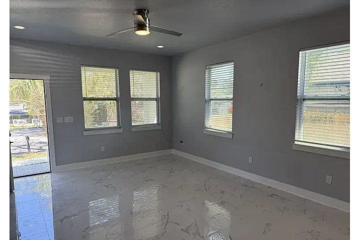 $1864 : HOUSE FOR RENT IN TAMPA FL image 5