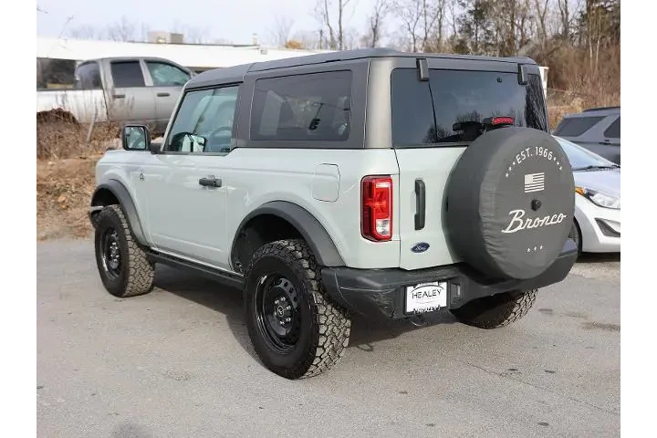 $34194 : Ford Bronco 2023 4x4 Black D image 5