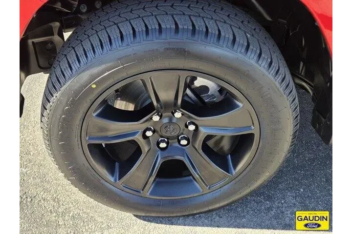 $37995 : Ram 1500 2023 4x4 Big Horn 4 image 10