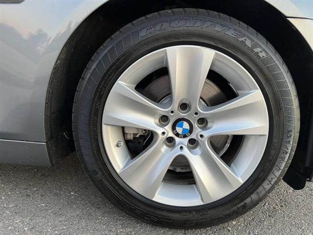 $11995 : 2011 BMW 5 Series 528i image 7