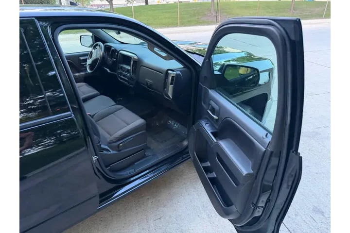 $17995 : 2017 Silverado 1500 LT image 10