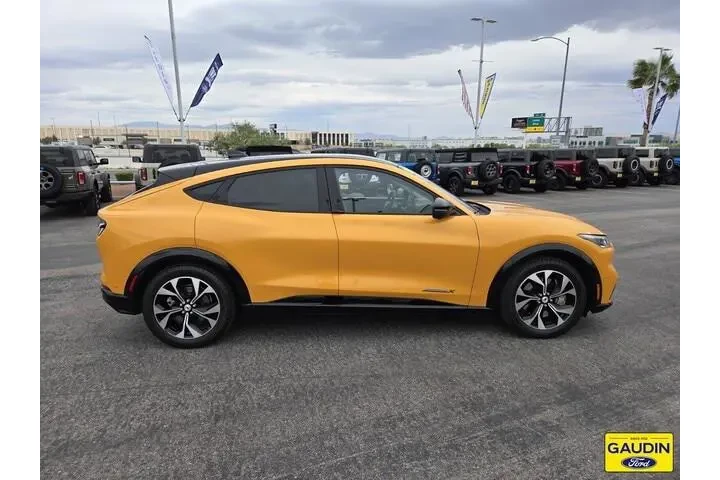 $32900 : Ford Mustang Mach-E 2023 Pre image 8