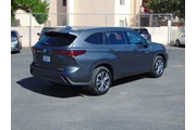 $26211 : Toyota Highlander 2021 AWD X thumbnail