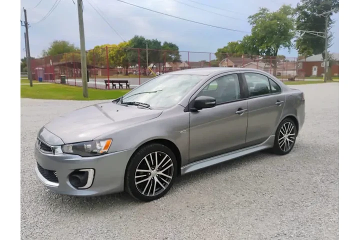 $8997 : 2017 Lancer ES image 2