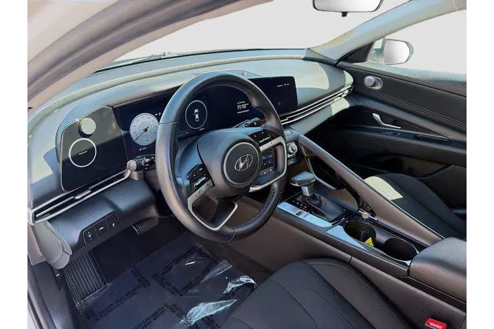 $16570 : Hyundai ELANTRA 2023 SEL 4dr image 7