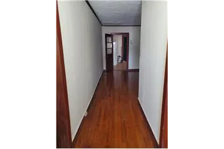 $1600 : Rental property with 3 bedro image 3
