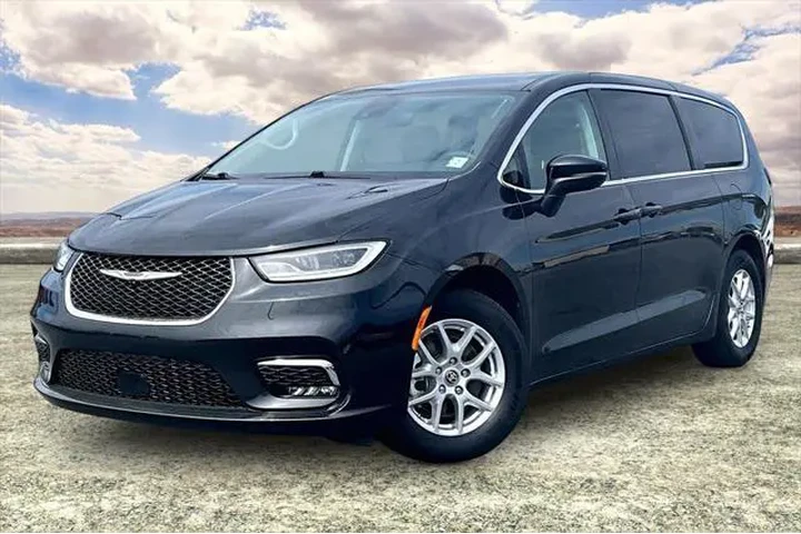$23991 : Chrysler Pacifica 2023 Touri image 3