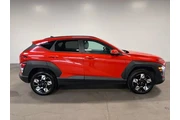 $19793 : Hyundai KONA 2024 AWD SEL 4d thumbnail