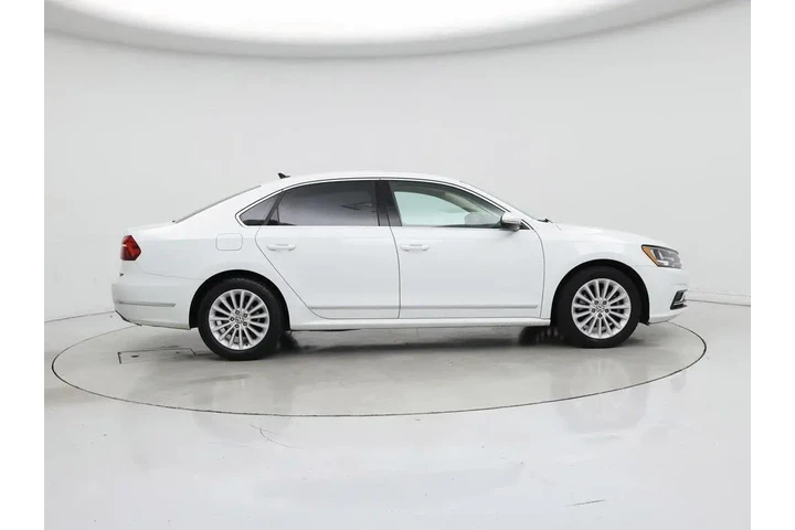 $13998 : Volkswagen Passat 2017 1.8T image 7