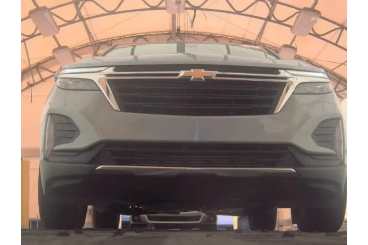 $15990 : Chevrolet Equinox 2024 LT 4d image 3