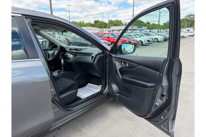 $9980 : 2016 Rogue SV image 8