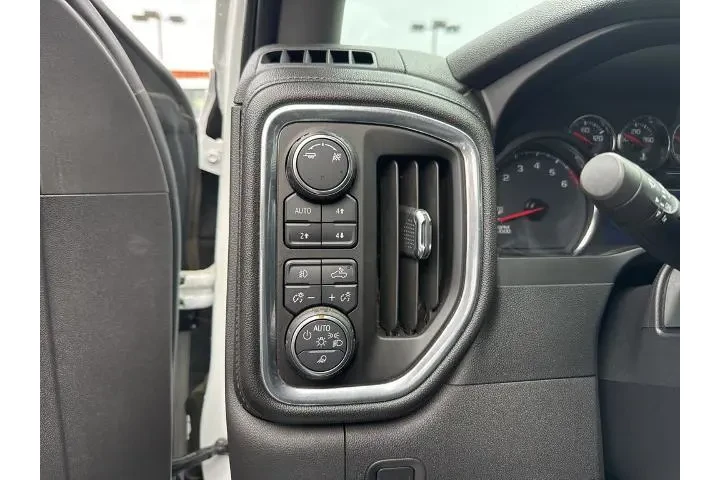 $36590 : Chevrolet Silverado 1500 201 image 8