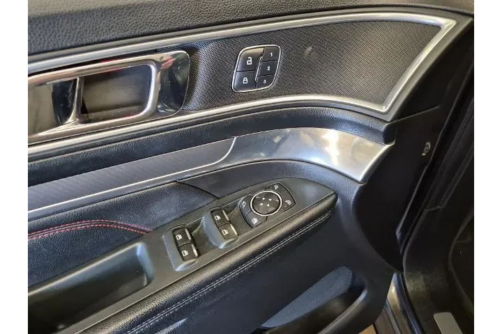 $14988 : Ford Explorer 2017 AWD Sport image 10