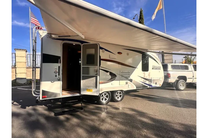 $24995 : 2017 Lance travel trailer 1955 image 7