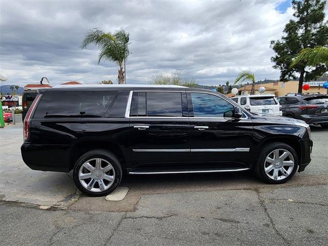 $27495 : 2016 Escalade ESV image 7