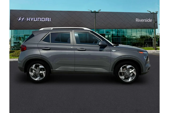 $20991 : Hyundai VENUE 2025 SEL 4dr C image 9