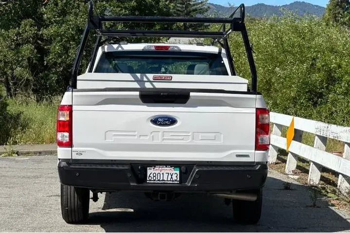 $37985 : Ford F-150 2023 4x2 XL 4dr S image 5