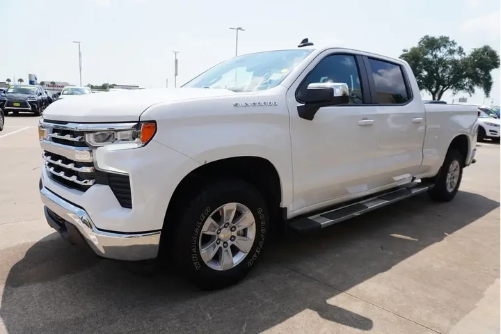 $29988 : Chevrolet Silverado 1500 202 image 3