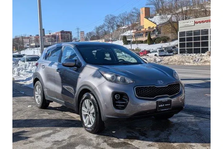 $9795 : Kia Sportage 2019 AWD LX 4dr image 4