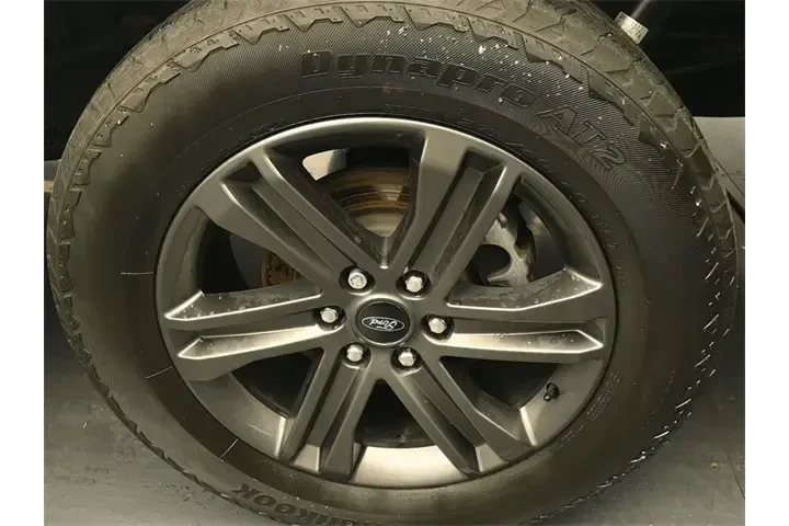 $39990 : Ford F-150 2023 4x4 XLT 4dr image 9