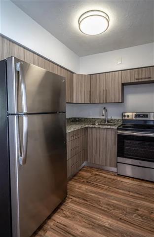 $1400 : 1 Bed 1 Bath for rent in LA image 3