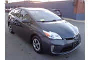 $11450 : 2013 Prius Three thumbnail