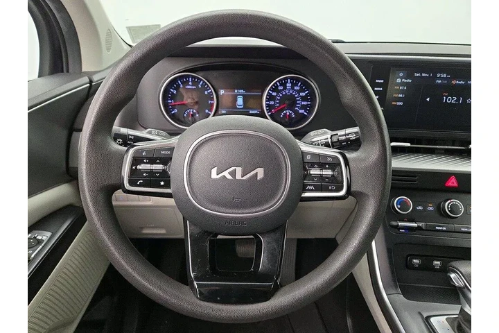 $25998 : Kia Carnival 2023 LX 4dr Min image 10