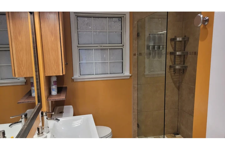 $2750 : Rento Casa en Downey image 9