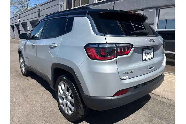 $24995 : 2025 Compass Limited 4x4 image 4