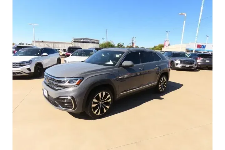 $32911 : Volkswagen Atlas Cross Sport image 2