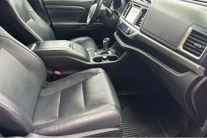 $26900 : Toyota Highlander 2018 AWD L image 4