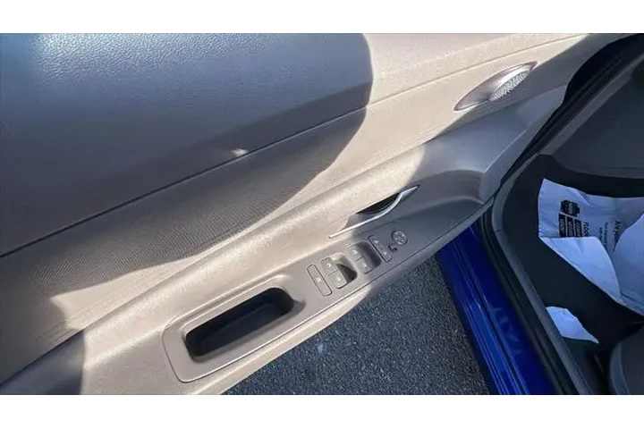 $19983 : Hyundai ELANTRA Hybrid 2023 image 10