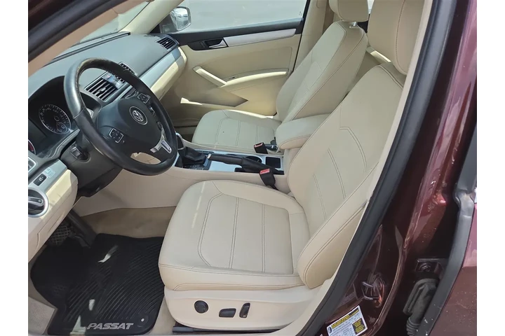 $7950 : 2013 Passat 2.0L TDI SE w/Sun image 9