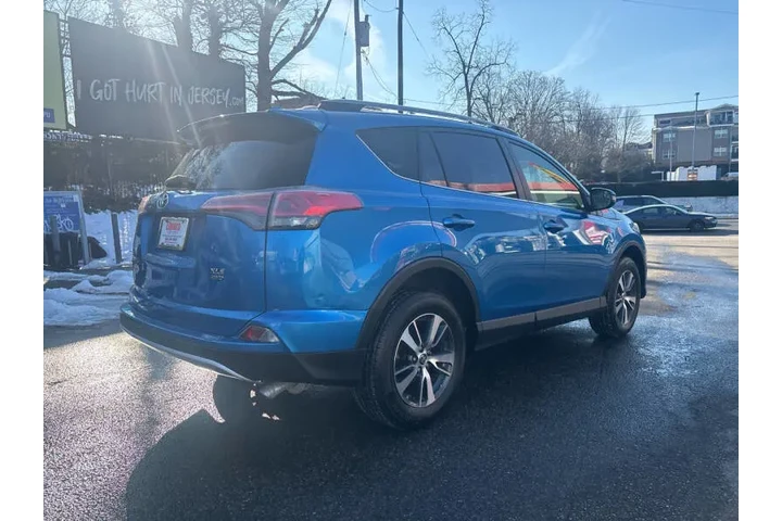 $13499 : 2017 RAV4 XLE image 8