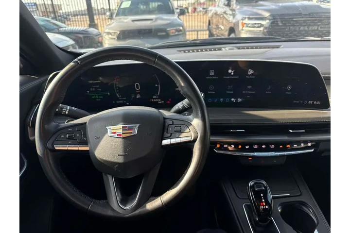2024 XT4 Premium Luxury AWD image 9