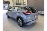 $17895 : Nissan Kicks 2023 SV 4dr Cro thumbnail
