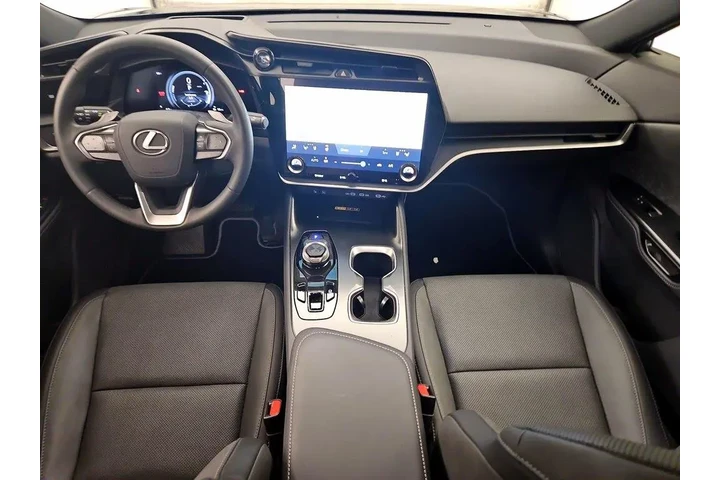 $37998 : Lexus RZ 300e 2024 Premium 4 image 9