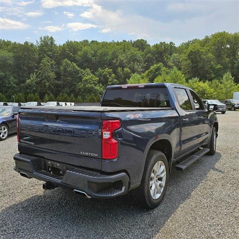 $32999 : 2019 Silverado 1500 Custom image 8