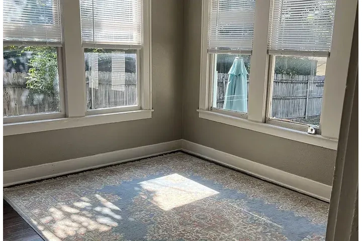 $1200 : HOUSE AVAILABLE IN DALLAS TX image 5