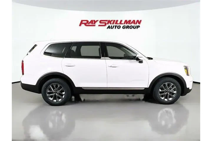 $30975 : Kia Telluride 2024 LX 4dr SU image 8