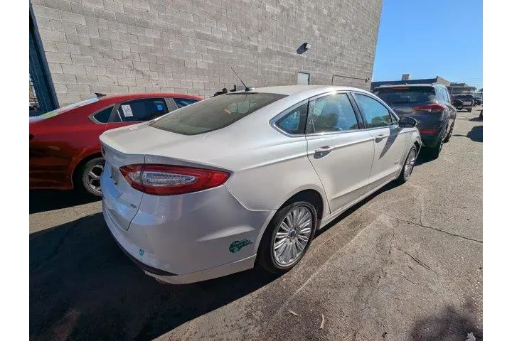 $34775 : Ford Fusion Energi 2016 SE L image 3