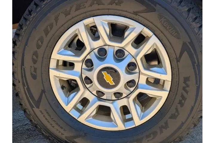 $36499 : Chevrolet Silverado 2500HD 2 image 10