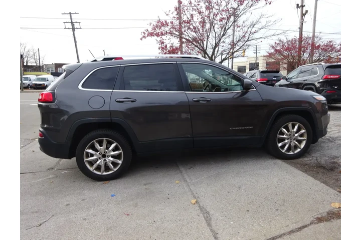 $8900 : 2014 Cherokee FWD 4dr Limited image 4