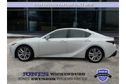 $33271 : Lexus IS 300 2021 4dr Sedan thumbnail