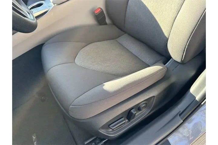 $23913 : Toyota Camry 2024 LE 4dr Sed image 10