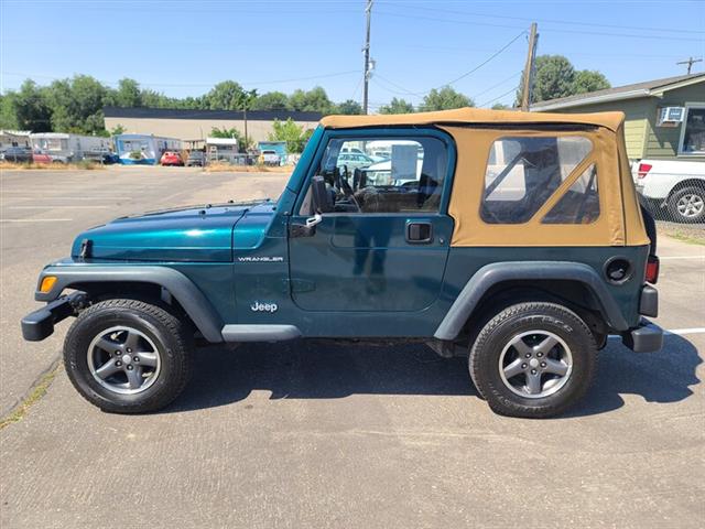 $11999 : 1998 Wrangler SE SUV image 4