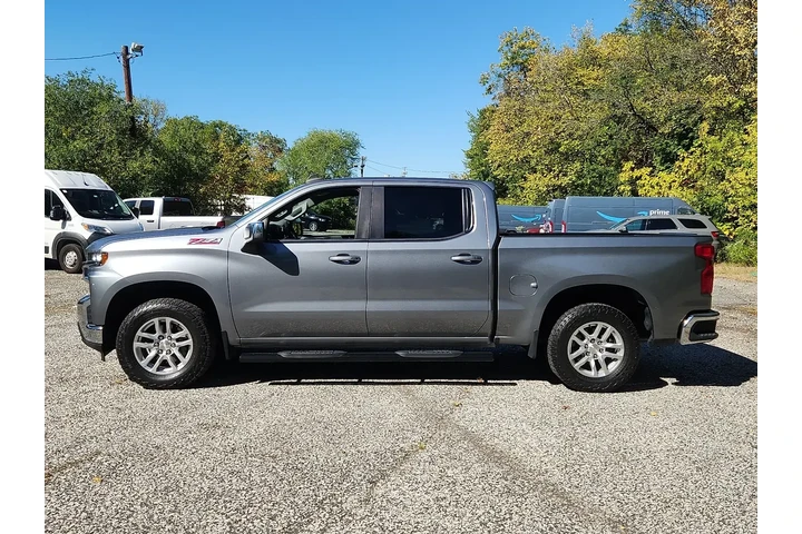 $31999 : Chevrolet Silverado 1500 202 image 2