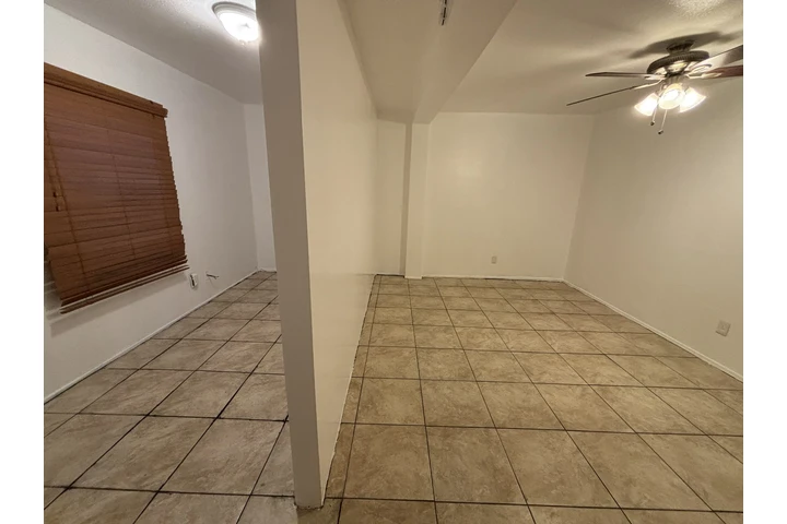 $1600 : Renta  casita image 5